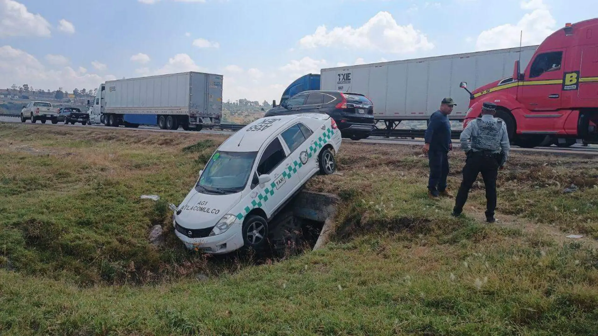 SJR POLI EL TAXI TERMINO EN UN